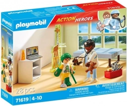 Sæt af figurer Pædiater med plys bjørn