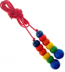 Farverigt HESS-sjippetov med træhåndtag 2,3 m