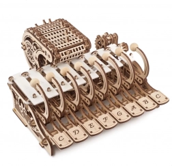 Ugears træmekanisk model af musikinstrumentet Celesta
