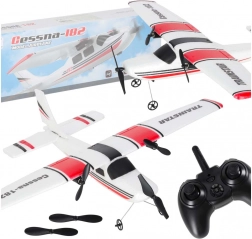RC fly Cessna 182 Trainstar 2,4 GHz – dobbeltmotor og let EPE-skum