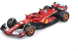 model af formel 1-bil ferrari sf-24 1:43 med køreren carlos sainz i gaveæske