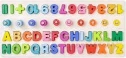 Træpædagogisk tavle med bogstaver og tal + matematiske symboler