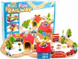 Træ togbane med biler og tilbehør