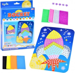 Kreativt skummosaik-raket – klistermærkeudstansninger til børn