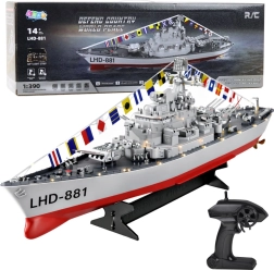 Racer RC krigsskib med LED-lys 1:390