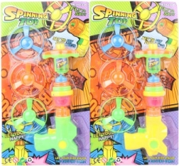 Batteridrevet legetøjspistol med flyvende propeller og snurretop