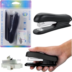 Sort kontorhæftemaskine med kapacitet op til 30 ark