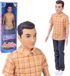 Anlily dukke dreng brunet Paulo i ternet skjorte og mørke bukser