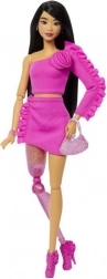 Barbie deluxe model i lyserødt outfit