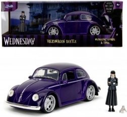 metalmodel af bil 1972 VW Beetle 1:24 med figur af Wednesday Addams
