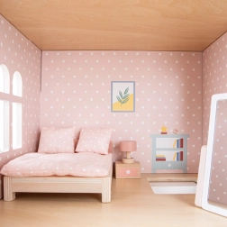 trædukkehus med møbler