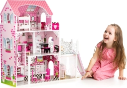 Trædukkehus med rutsjebane