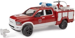 Bruder RAM 2500-brandbil med vandkanon, lys og lyd