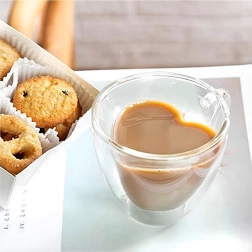 Glaskop i hjerteform 250 ml med dobbeltvæg, varmebestandigt borosilikatglas