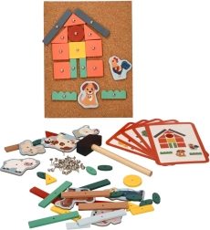 Korkbræt med søm – Eventyr på gården