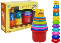 Pyramidebægre til børn med kattemotiv