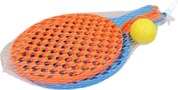 Plastikbat med bold til børn