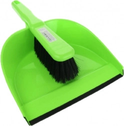 Træ påskeæg med prikker