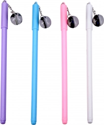 Stilfuld pen med Zodiac-vedhæng