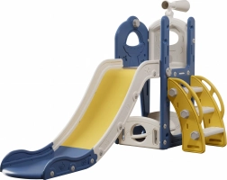 Fritstående børnerutsjebane med stige til hjem og have