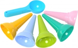 Sæt med farverige is-kornetter og isske