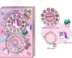 Neglestudie med armbånd til børn