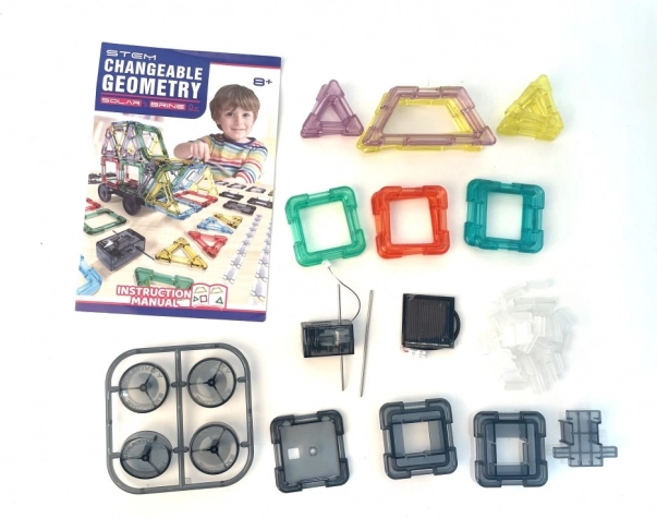 Solcelledrevet geometrisk byggesæt