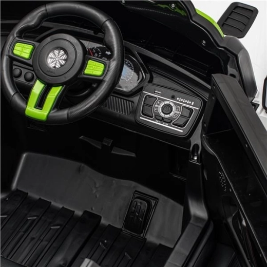 Underholdning og kontrol: LED, musik, USB og 2.4G fjernbetjening