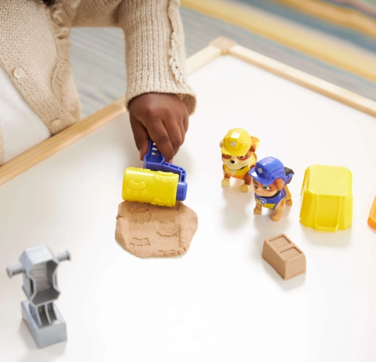 Værktøj og rulle med spor