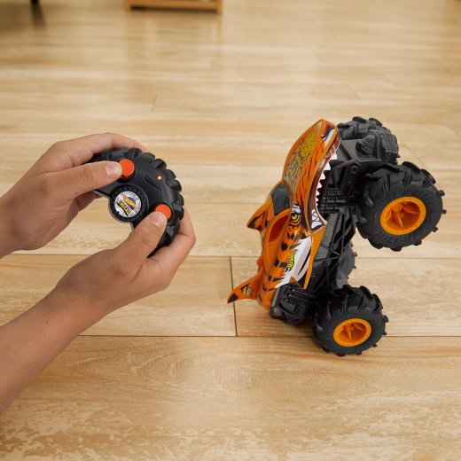 Stunttrick ved et tryk på knappen