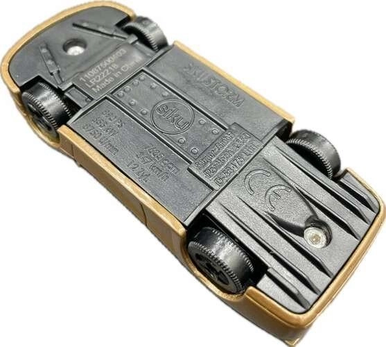 Robust kombination af metal og plast