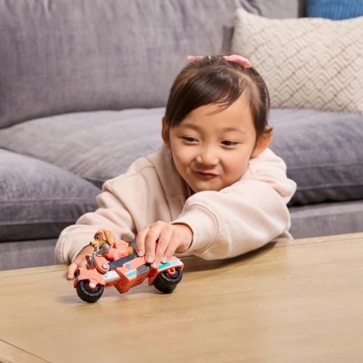 Actionfyldt kørsel med roterende hjul