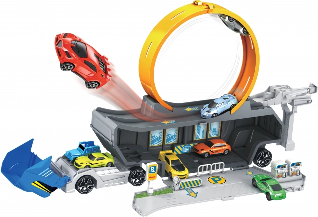 Trækker med affyringsbane og 3 små biler