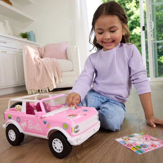 Plads til to dukker og Bronco offroad-design
