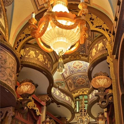 Luksuriøst bibliotek i miniature