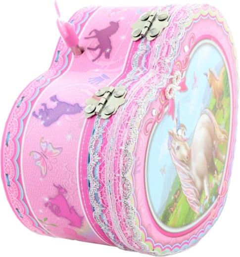 Romantisk hjerteformet design med enhjørning