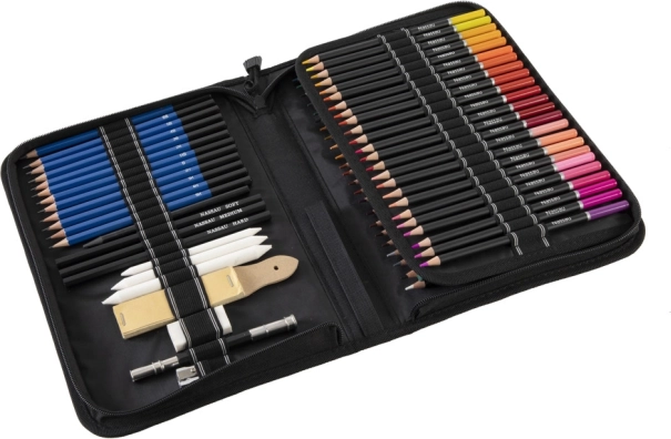 Skitset med blyanter og farveblyanter i etui