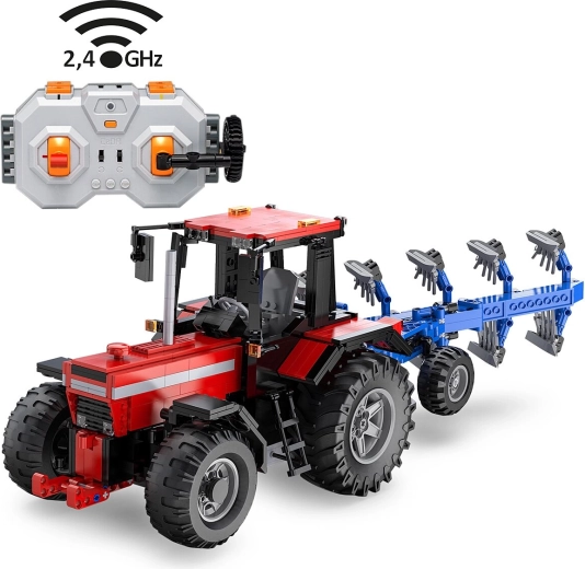 CaDA byggesæt med fjernstyret traktor med plov 1:17