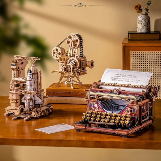Markant “magic”-design med teatralske detaljer