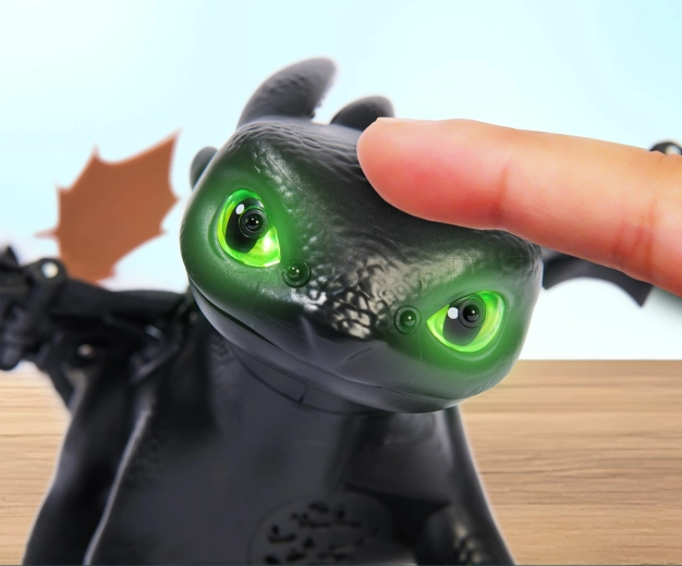 Lysende øjne og plasmaangreb