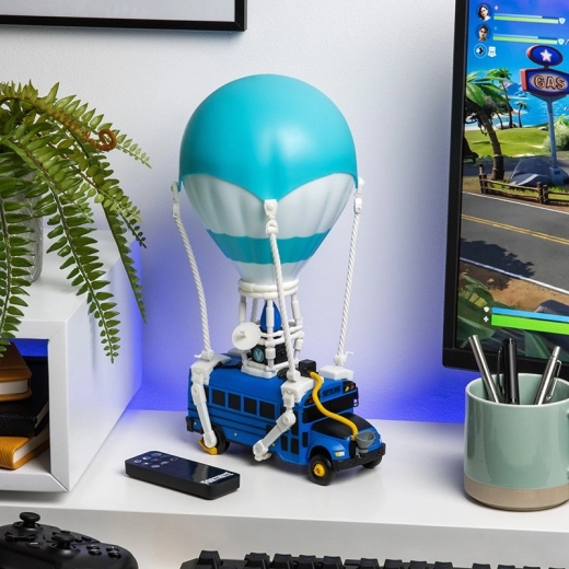 Fortnite Battle Bus-lys med RGB-baggrundsbelysning og holder til hovedtelefoner