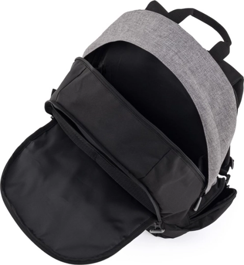 Tredelt organisering og lomme til laptop