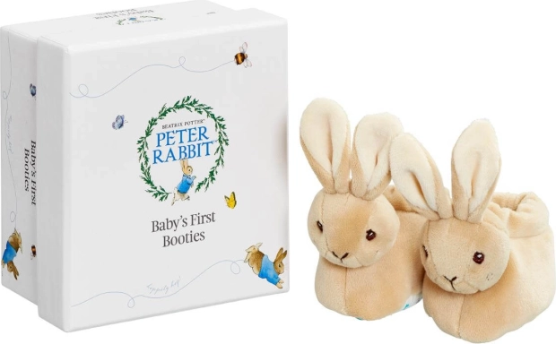 Sæt af de første sko til kaninen Peter