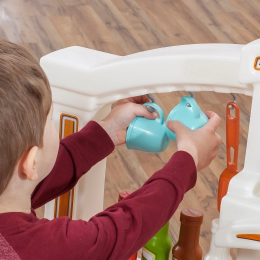 Smarte opbevaringsløsninger og orden under legen