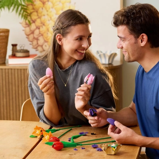 Justerbare stængler for nem arrangering