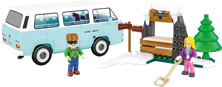 Diorama og 2 figurer til egne scener