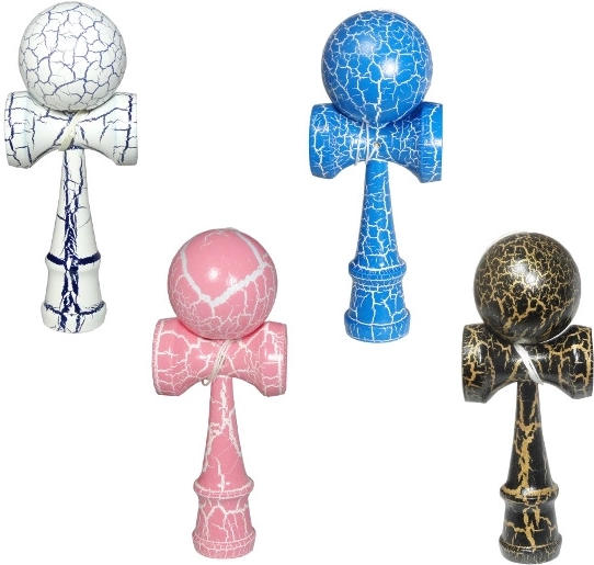 Kendama – traditionelt japansk trælegetøj, farverigt mix