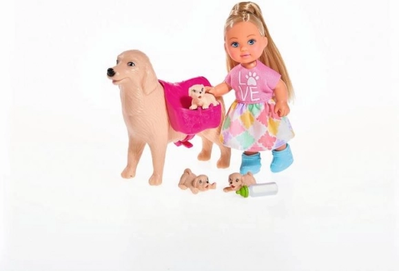 Evi – hundepasser med hvalpe og tilbehør