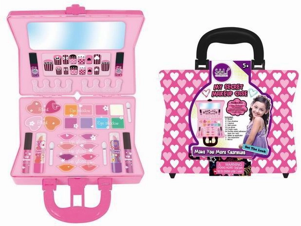 Makeup- og manicurekuffert med tilbehør
