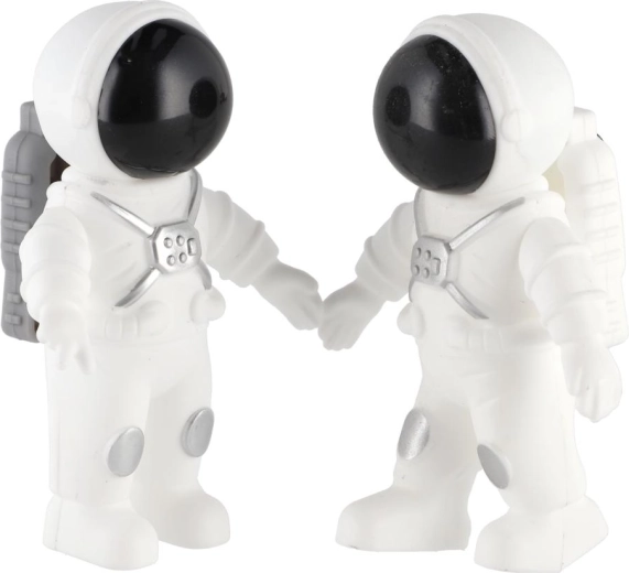 To astronautfigurer til en teammission